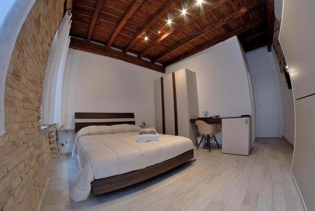 B&B Del Corso Loreto Eksteriør bilde